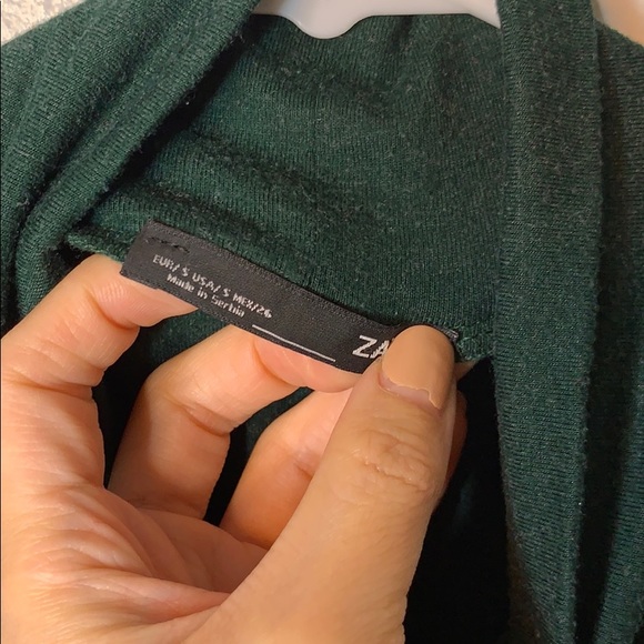 Green Bow top - Picture 3 of 5